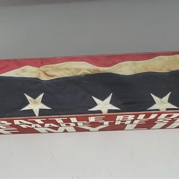 Primitives by Kathy patriotic distressed box sign - Picture 6 of 8